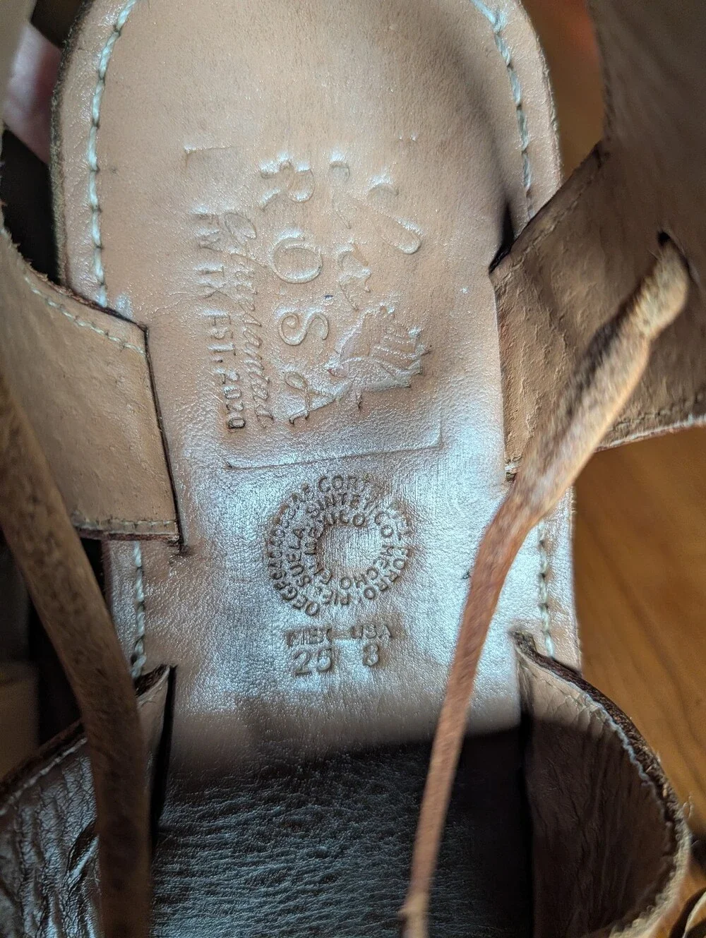 La Rosa Women’s Leather Butterfly Sandals Size 8 – Boho Western